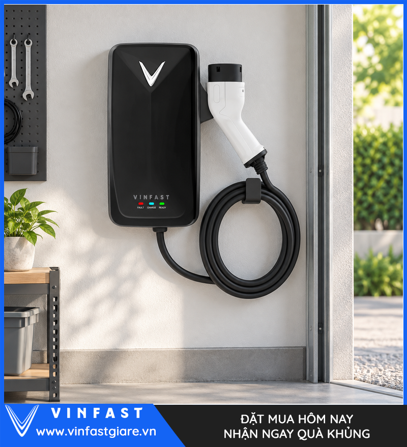 Bộ sạc treo tường VinFast cùng dây và đầu sạc được thu gọn