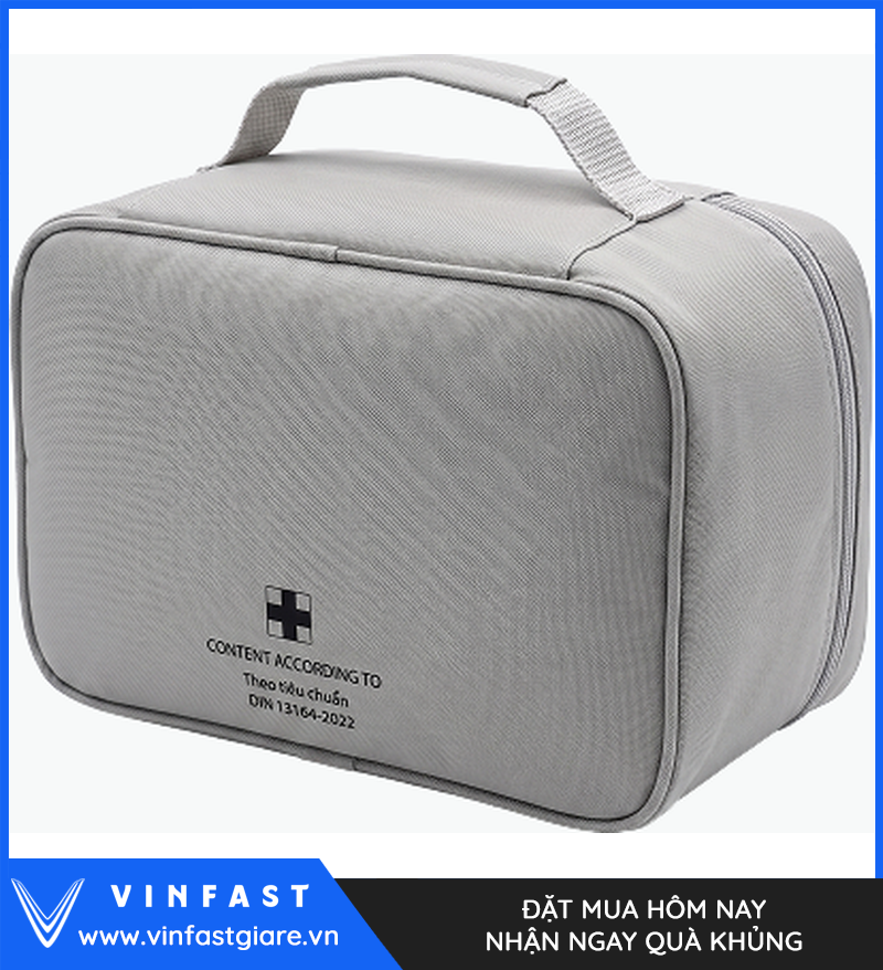 Mặt sau túi sơ cứu VinFast màu xám