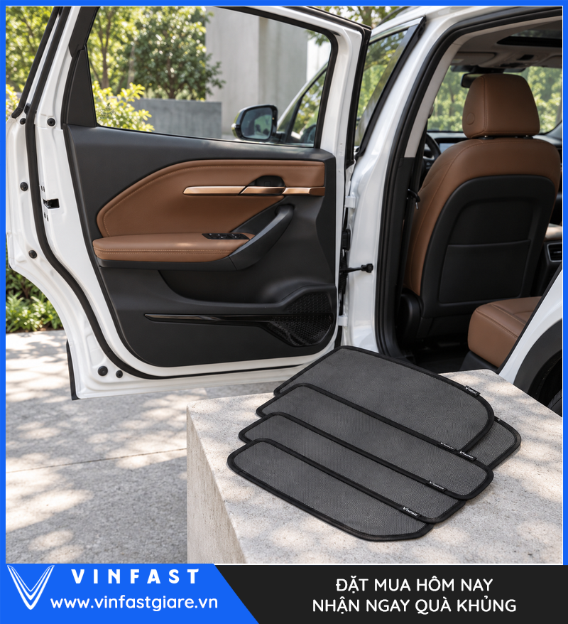 Bộ bốn tấm che nắng VF 6 được tháo và xếp phẳng