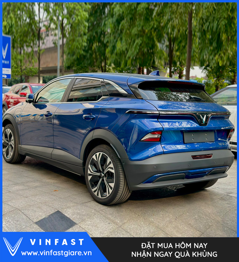Vinfast VF6 màu xanh dương