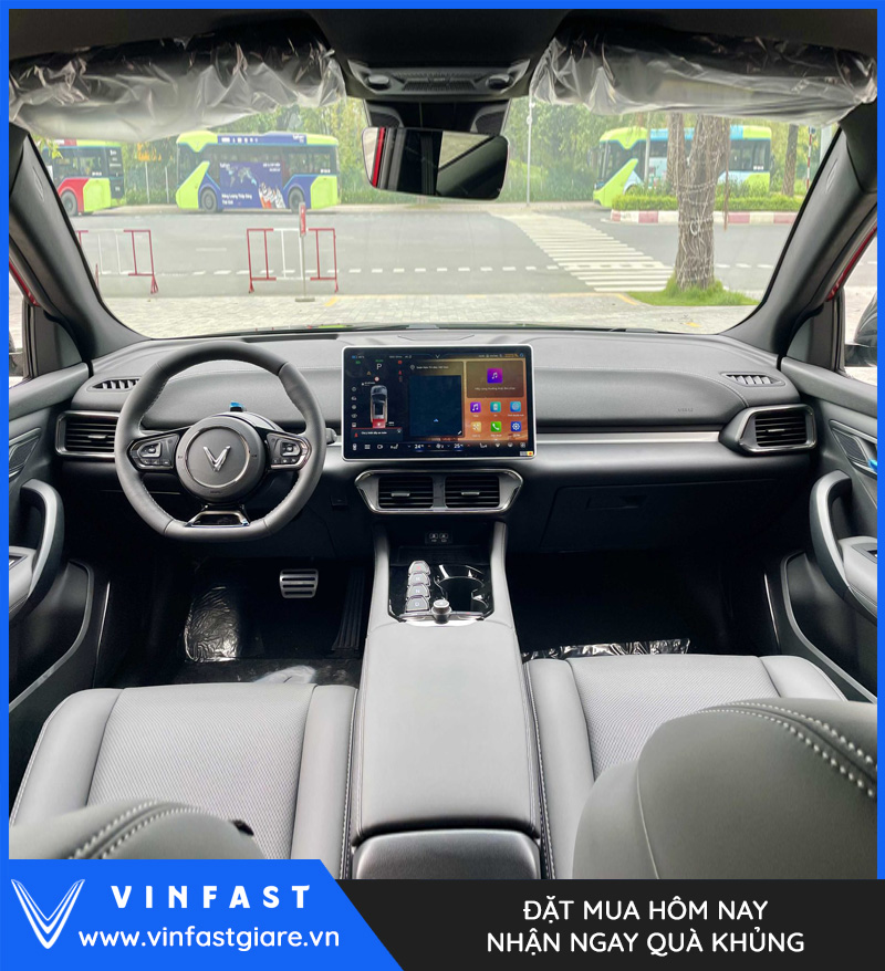VF8 Lux Plus Đỏ Nóc Đen