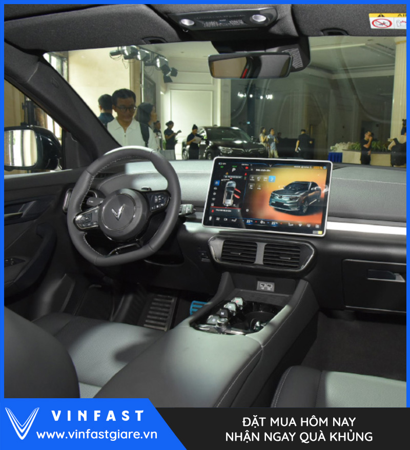 VF8 Lux Plus Đỏ Nóc Đen