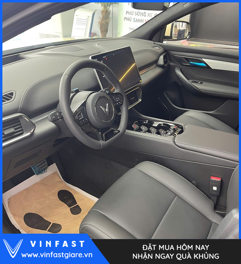 VF 8 Plus màu Trắng Bạc