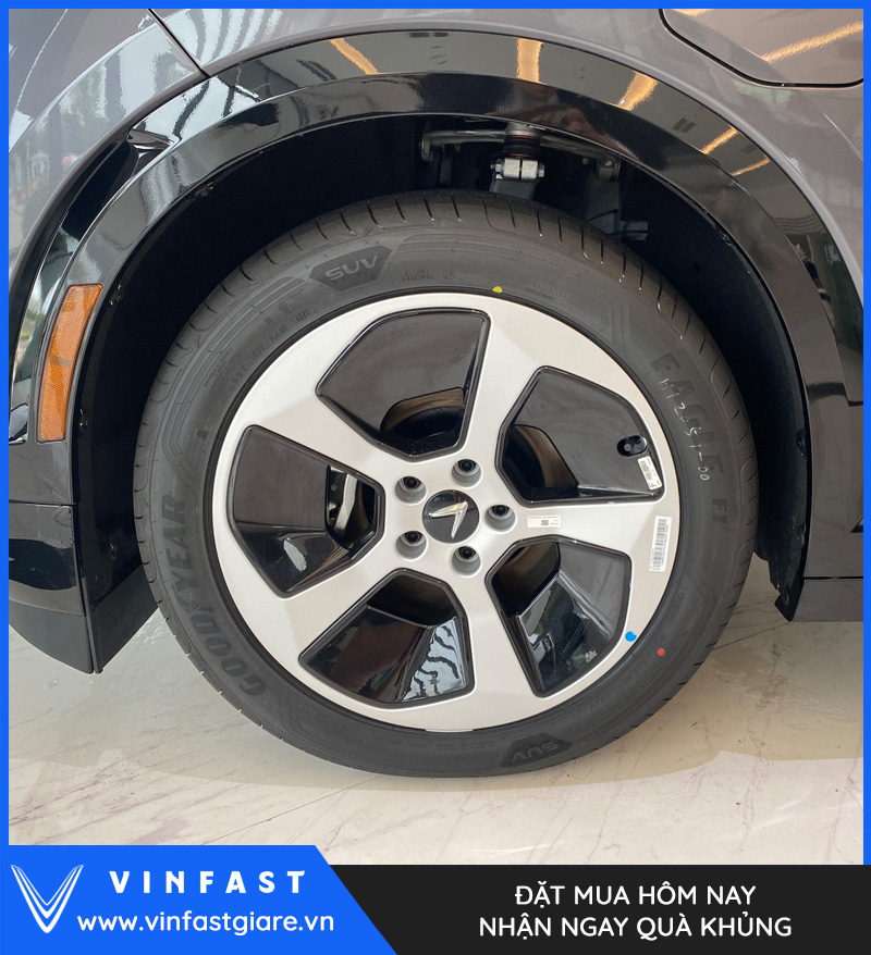 Vinfast VF9 Plus màu xám