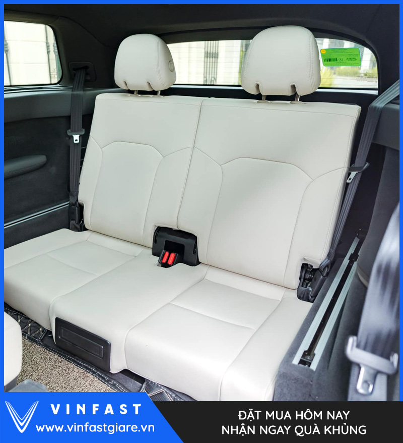 Vinfast VF9 Plus màu đỏ