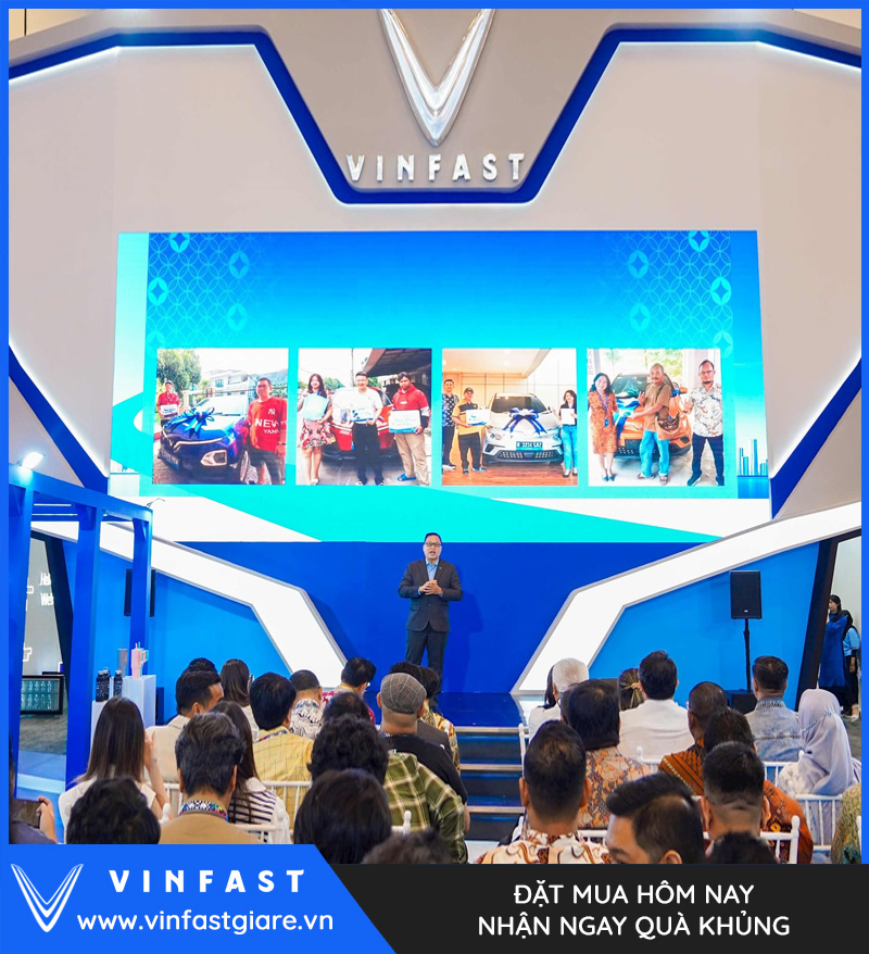 VinFast khởi đầu chiến lược quốc tế - bàn giao ô tô điện VF5 tại Indonesia